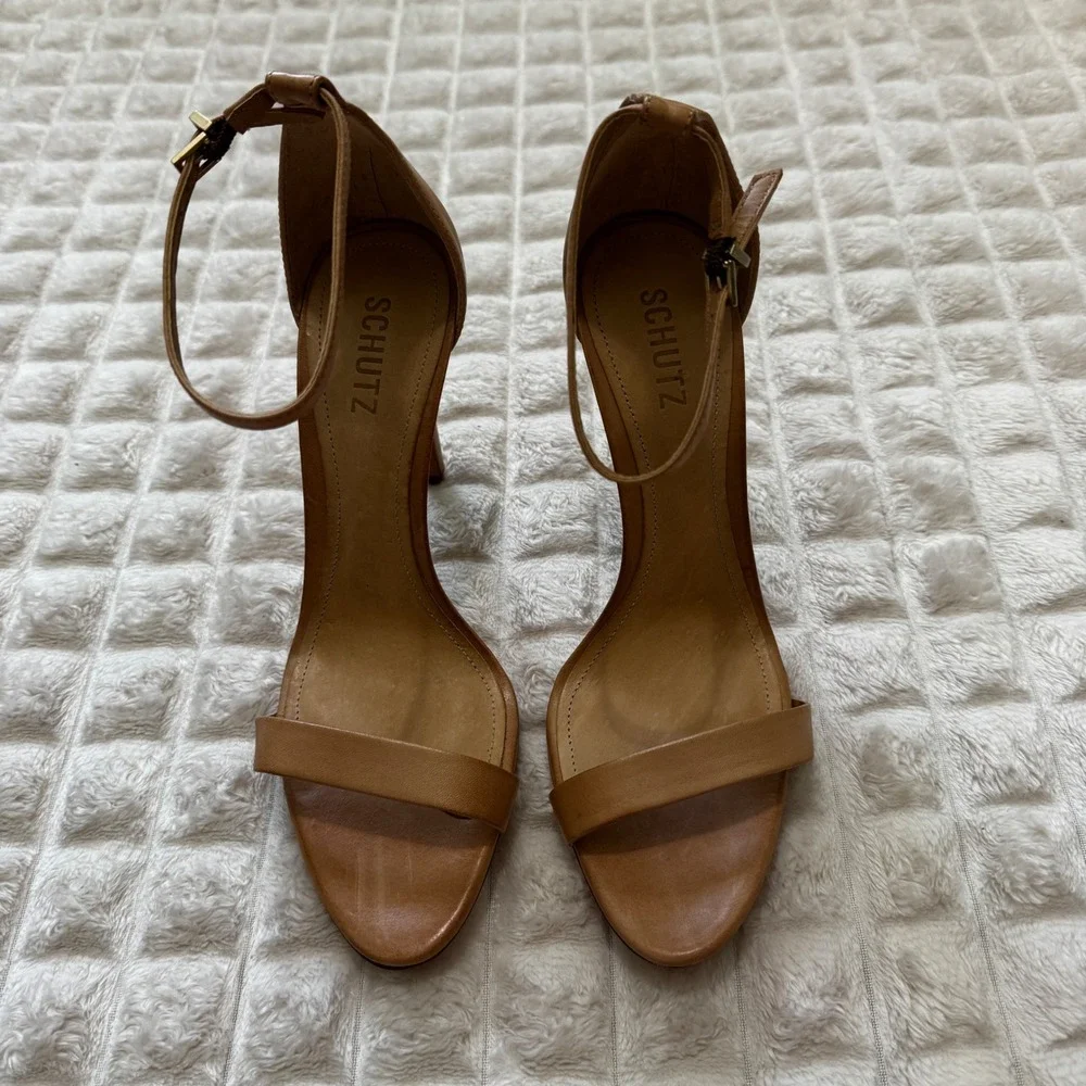 Schutz 8.5 Cadey Lee Lightwood Tan Neutral Sandals Heels Stiletto Classic